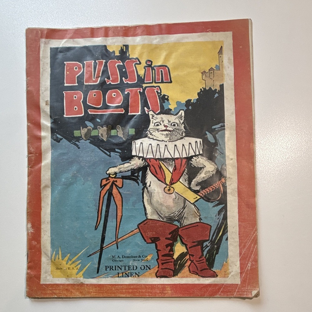M. A. Donohue & Co. Puss in Boots - Illustrated Softcover Fairy Tale, English